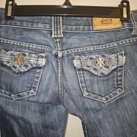Guess Bootcut Low Rise Jeans - Picture 5 of 7